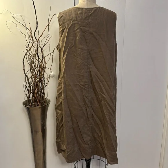 J Jill Linen sleeveless scoop neck tan midi dress with pockets - Picture 4 of 7